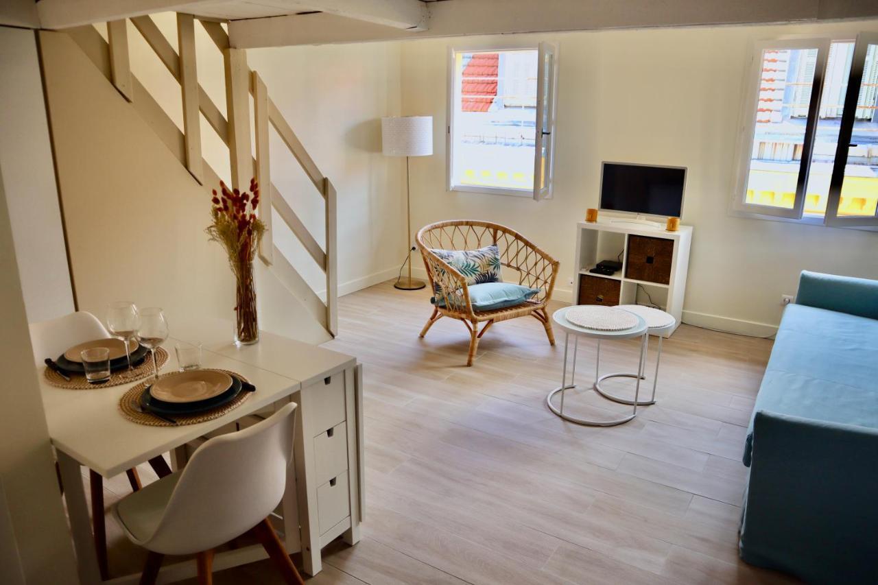 Lovely Split Appartment In The Heart Of The Old-Town Ницца Экстерьер фото