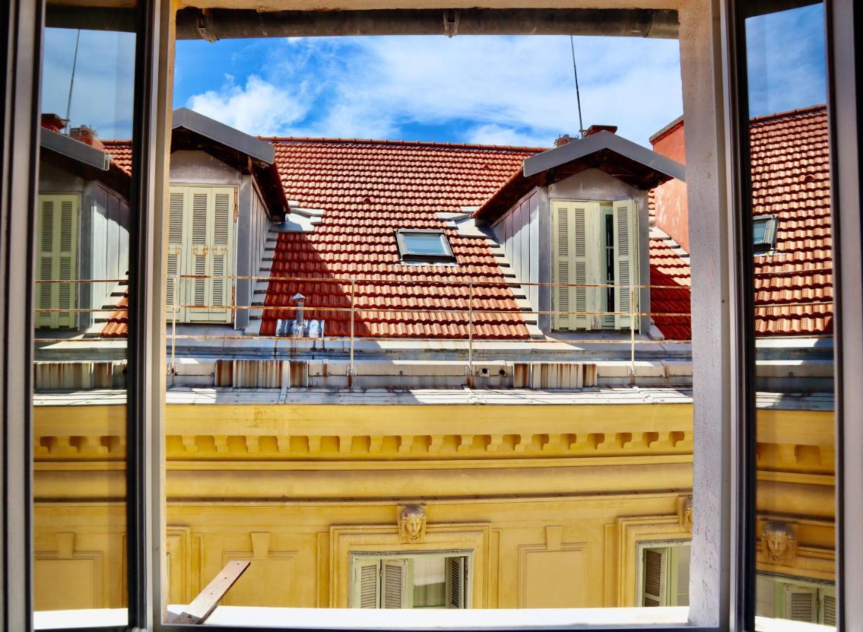 Lovely Split Appartment In The Heart Of The Old-Town Ницца Экстерьер фото